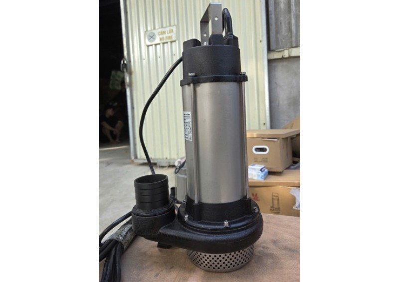 Bơm thả chìm thân inox không phao Awashi AWD15-15/1100F